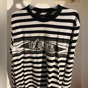 Peeking Skeleton Halloween t-shirt (from hot topic)